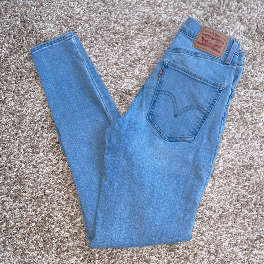 Levis Mile High Super Skinny Jeans